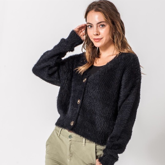 NWT!💕 Long Sleeve Fuzzy Sweater Cardigan - Picture 2 of 5